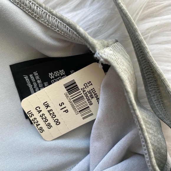 Victoria Secret PINK Sports Bra - Picture 3 of 3